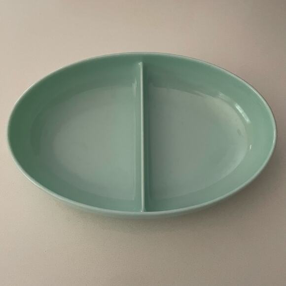 Vintage MCM Watertown Lifetime Ware Melamine Divided Mint Green Serving Bowl - Picture 1 of 10